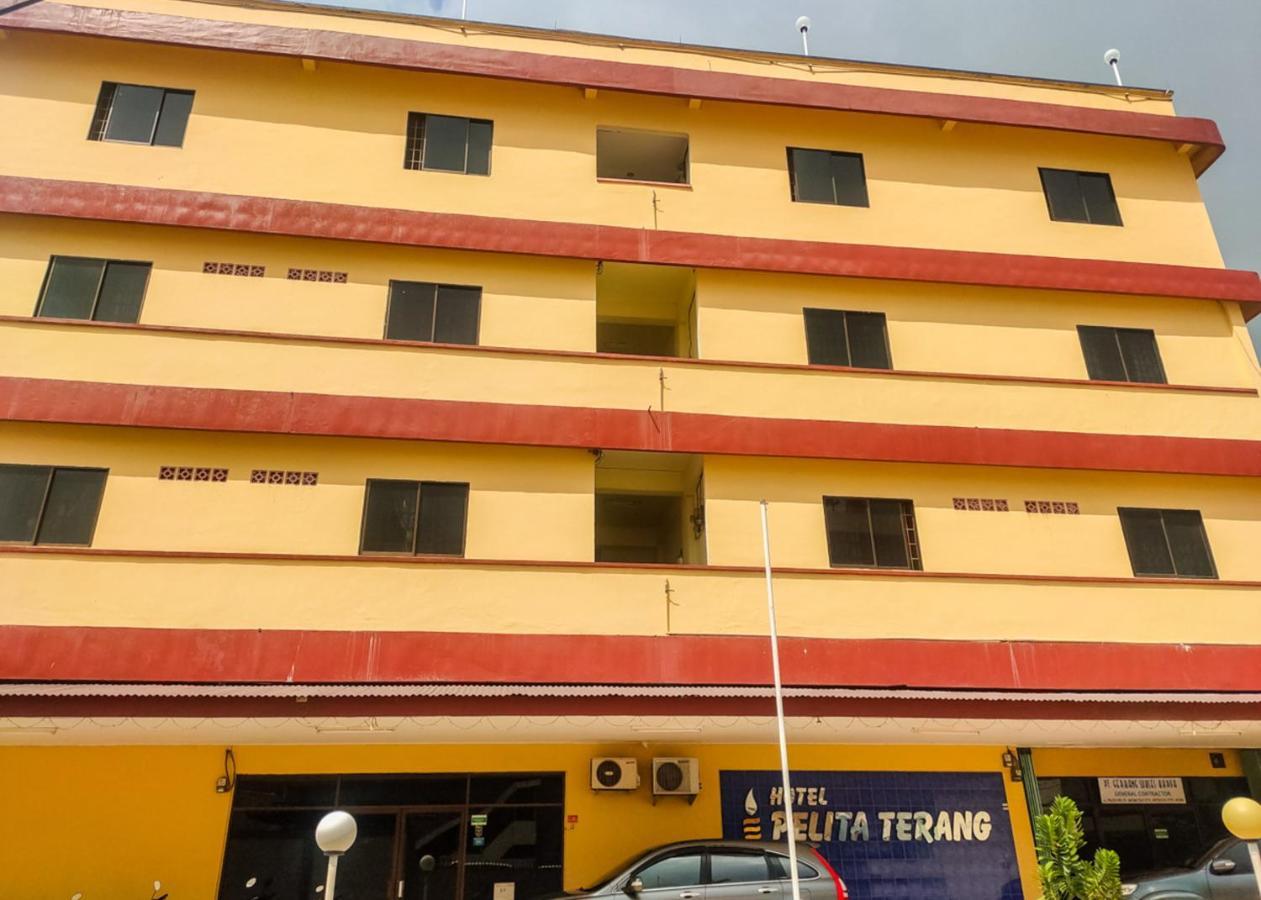 נגויה Oyo 3372 Hotel Pelita Terang מראה חיצוני תמונה